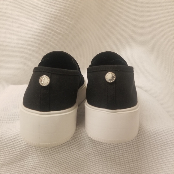 Steve Madden Platform Slip-On - Picture 2 of 7